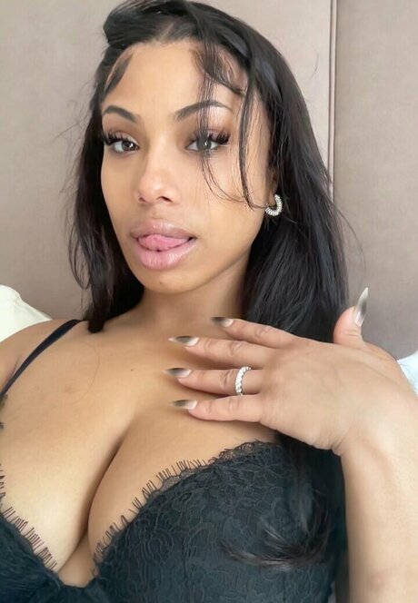 ayisha mia onlyfans nide