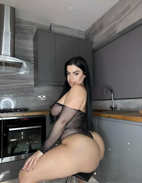 Lissa Aires nude only fans leaks