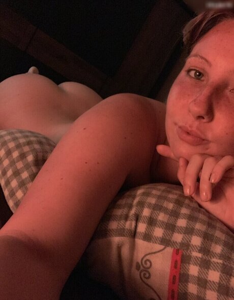 CaroCream desnuda onlyfans