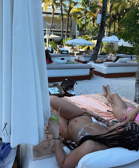 Jennywithad naked onlyfans leaked