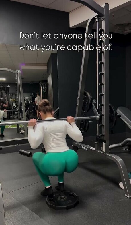 Leona Maronn onlyfans leaked.