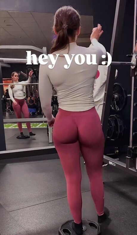 Leona Maronn onlyfans nude tits