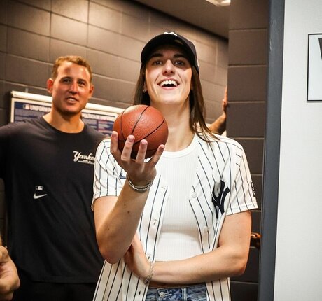 heluvstikax onlyfans tits