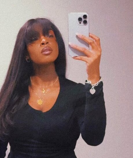 Leila Blake naked onlyfans leak