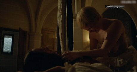 Versailles Fernsehserie_ onlyfans striptease