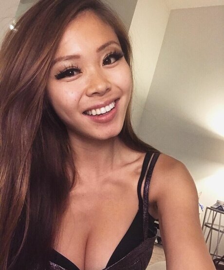 underground onlyfans hot artwork