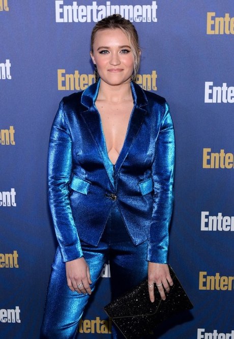 Emily Osment onlyfans desnuda