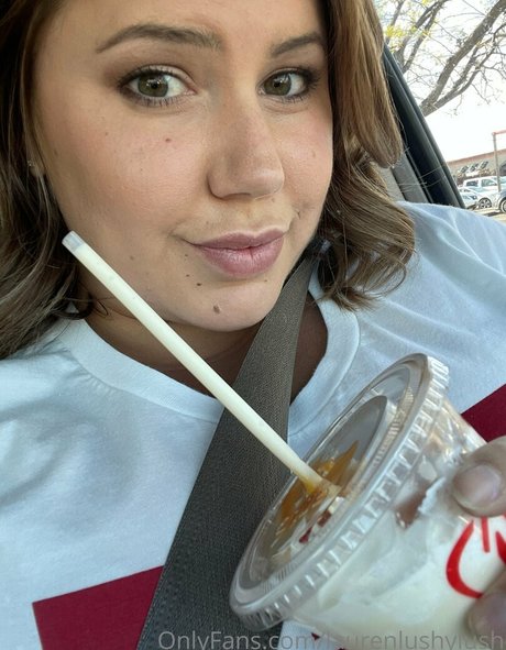 lushie lauren onlyfans picture