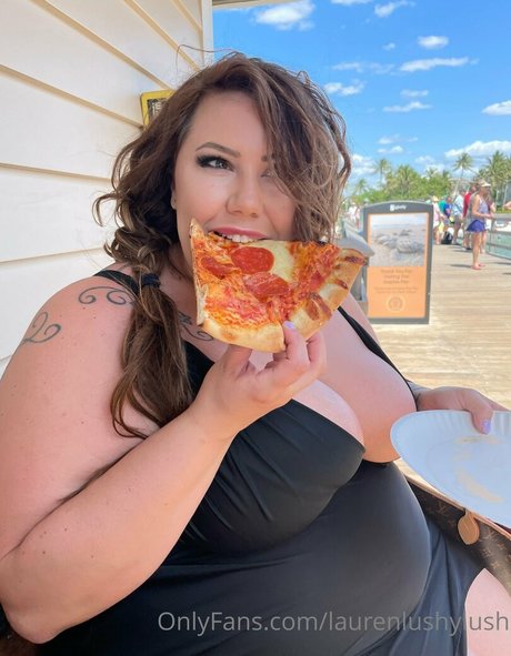 lushie lauren onlyfans public photos