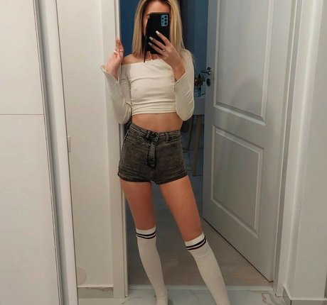 LilZoeyZo only fans pic