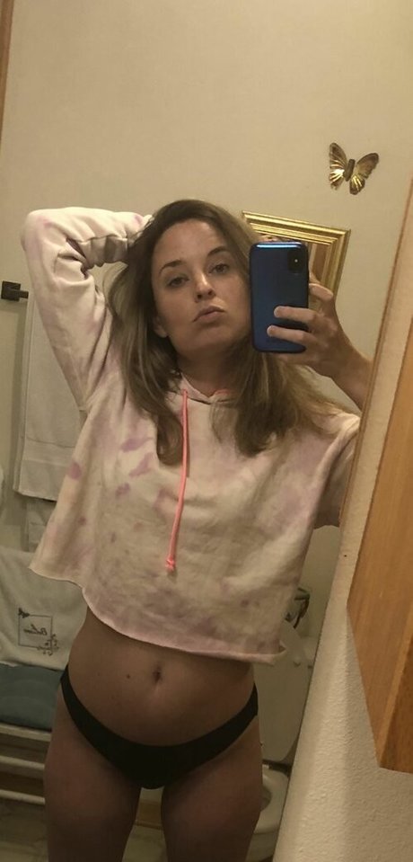 lyric in my head Profile pic