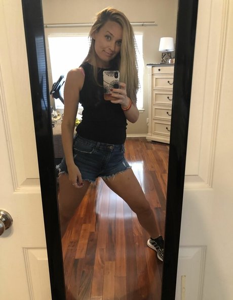 lyric in my head leaked only fans nudes