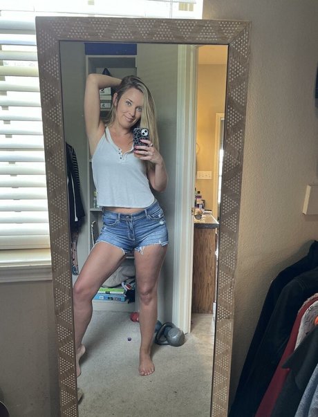 lyric in my head naked onlyfans leaks