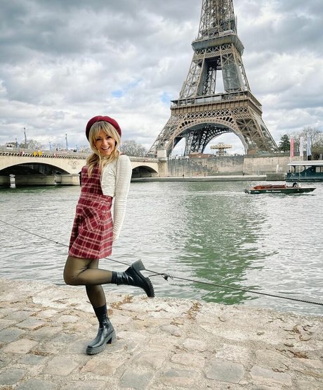 Lindsey Stirling pics onlyfans