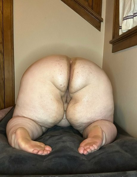 Chrissyscakess onlyfans leaked tits