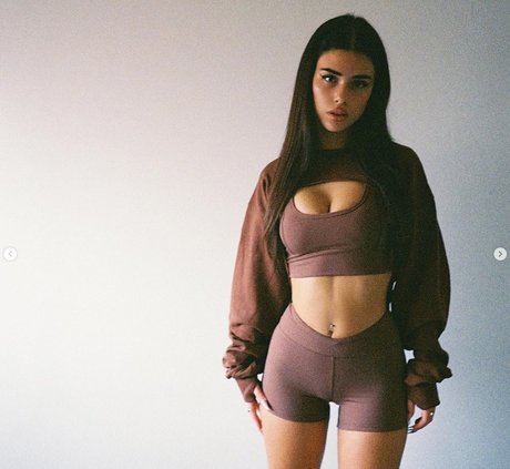 Leah Halton onlyfans porn nude