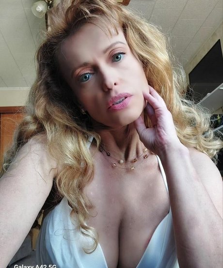 LanaRN porn onlyfans