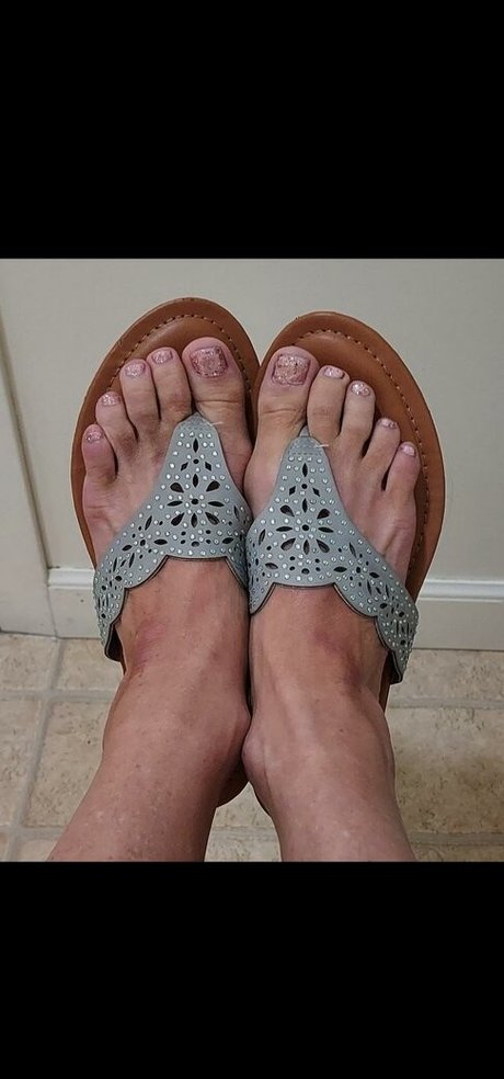 LanaRN naked on onlyfans