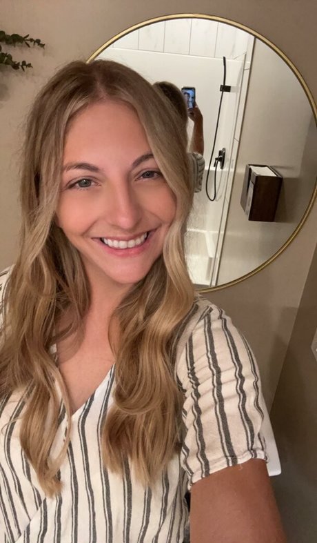 ButterflyYogaVIP onlyfans public photos