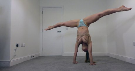 Rosie Burr onlyfans images