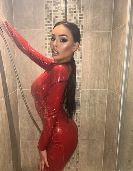 evilwomanfree onlyfans leaked photos