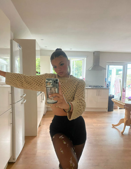 milslove 0 onlyfans naked leaked