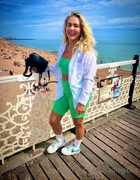 sadiegibbs onlyfans tits