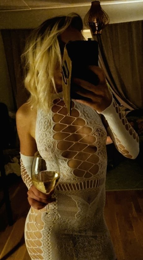 Sanjolina onlyfans striptease