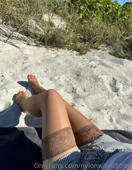 nylonwife88free onlyfans star