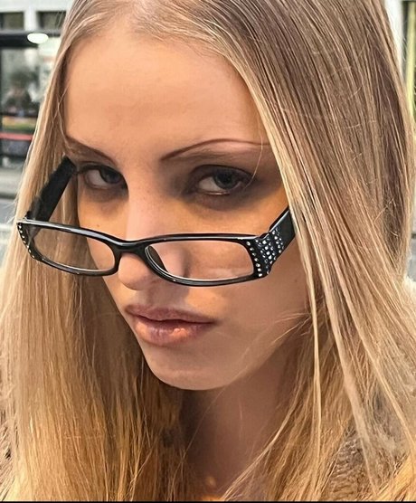 Eliza Goldsmith porn onlyfans