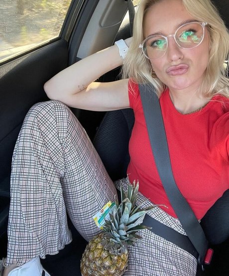 Courtney Miller leaked onlyfans pictures