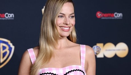 Margot Robbie onlyfans leaked porn