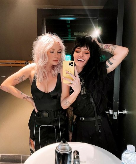 Lights Poxleitner onlyfans post