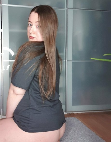 lilymariemfc onlyfans leaked photos