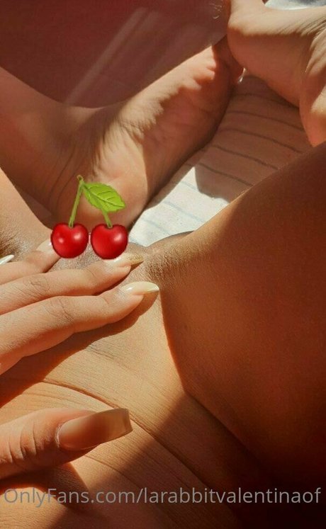 larabbitvalentinaof leaked porn onlyfans