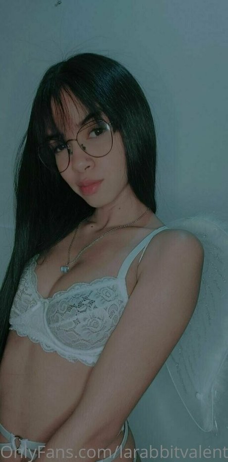 larabbitvalentinaof onlyfans sexy
