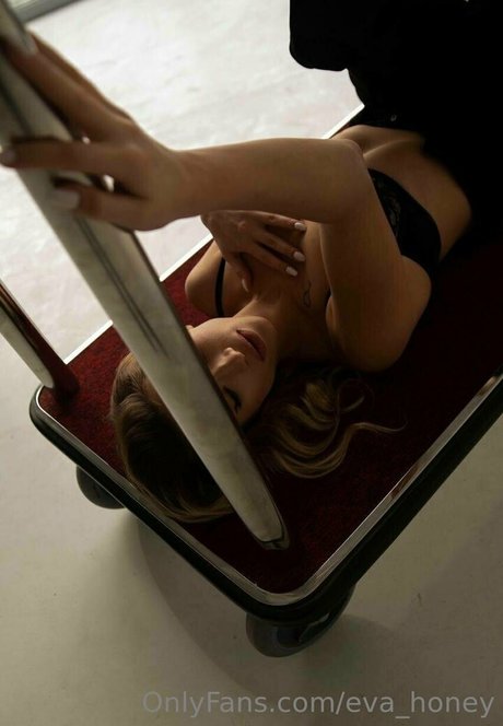 bloody lady leaked onlyfans pictures