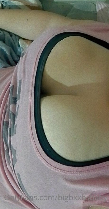 bigbxxbsbaby onlyfans model