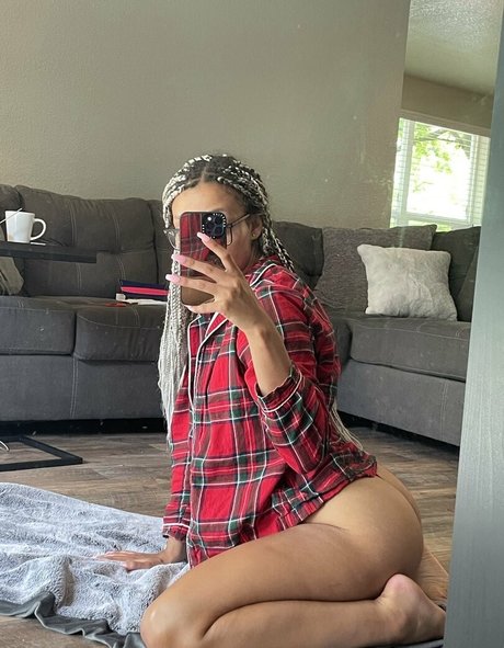 novastar18 onlyfans tits