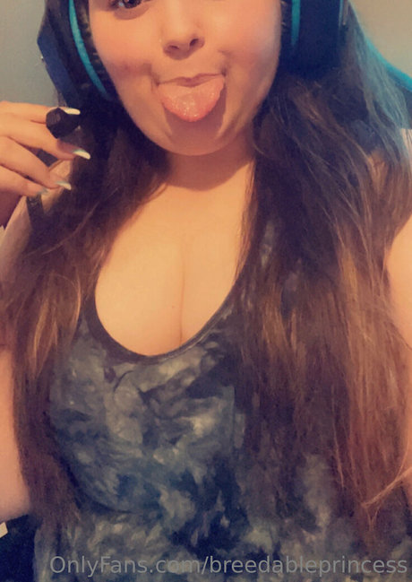 breedableprincess onlyfans leaked tits
