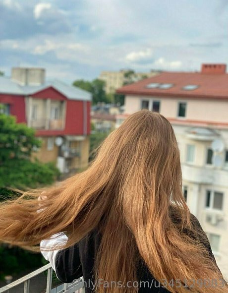 aerin emerald naked onlyfans