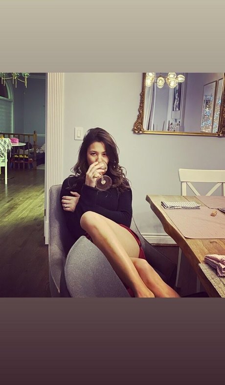 Kaitlyn Leeb onlyfans lean