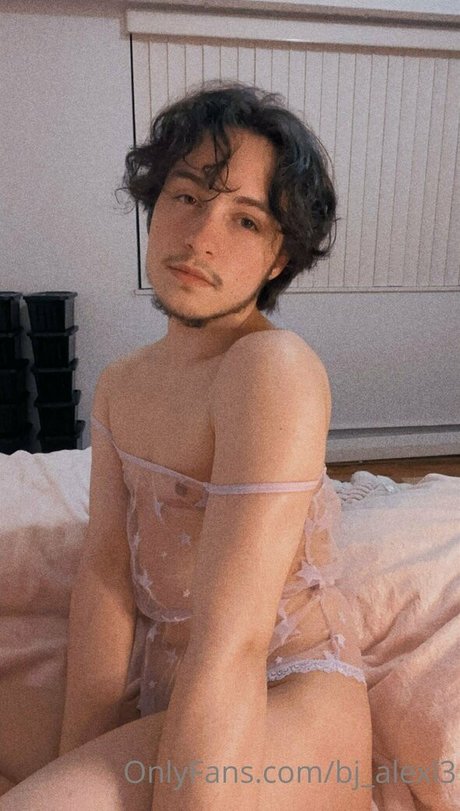 xox0kai0xox nude on onlyfans