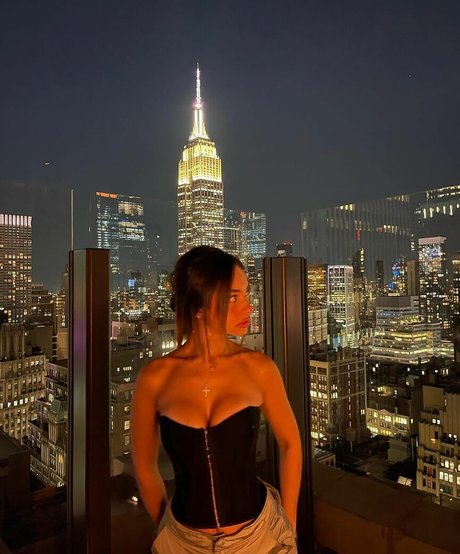 Dani Torres onlyfans striptease