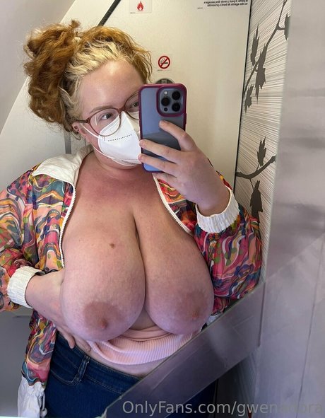 gwenadora naked only fans