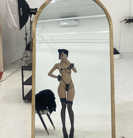 elizamiaomiao72 onlyfans explicit content