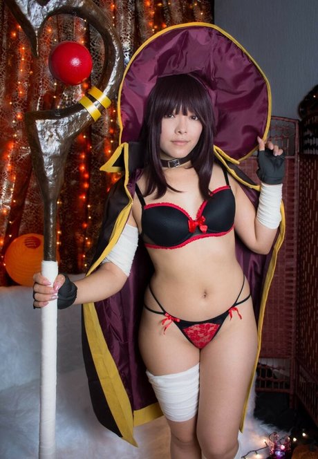 Hitomi Locks only fans pics