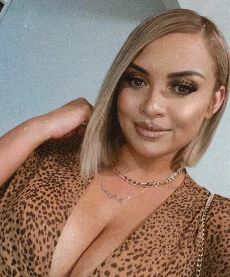 Karina Atavenitia onlyfans sex