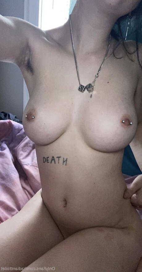 Radianttoilet onlyfans strip tease