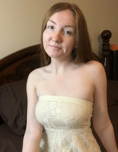 Eevee Bee onlyfans naked